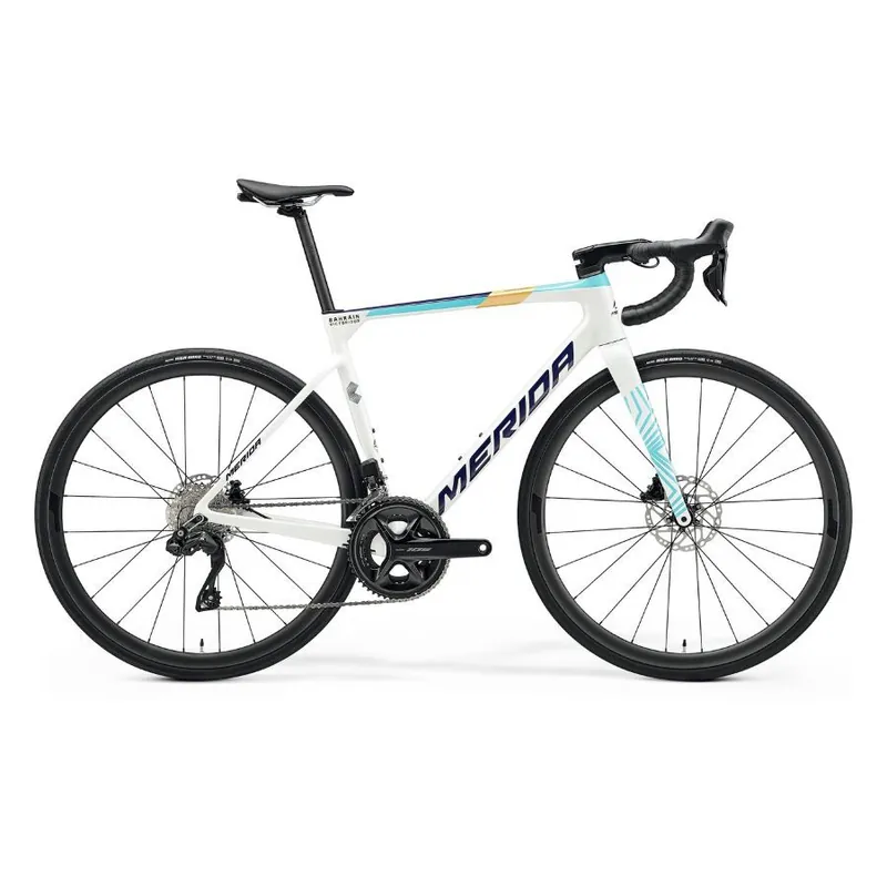 Offerta Limitata Merida Scultura 6000 V3 disc 105 di2 bianco team